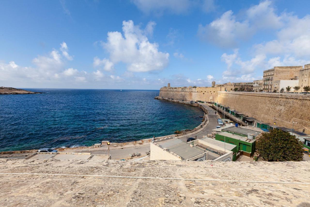 Designer Home With Comfy Sofa In Central Valletta By 360 Estates Exteriér fotografie